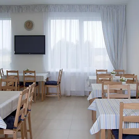 Hotell Aviator Garni 3*