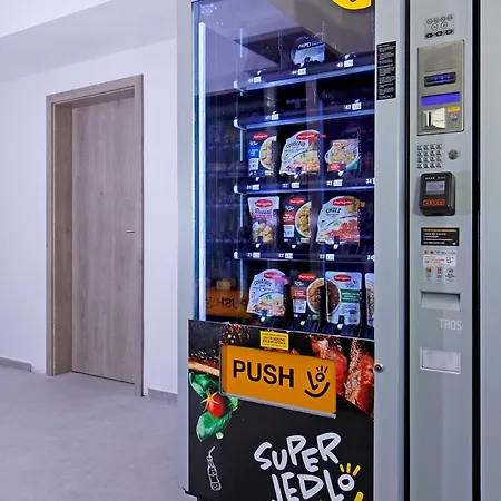 布拉迪斯拉发加尼飞行员酒店 3* 布拉迪斯拉发