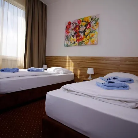 Hotell Aviator Garni