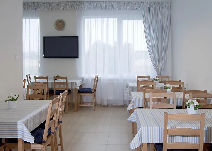 Hotel Aviator Garni 3*