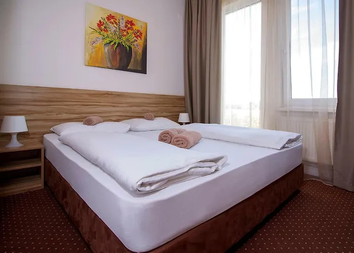 Aviator Garni 3* Bratislava